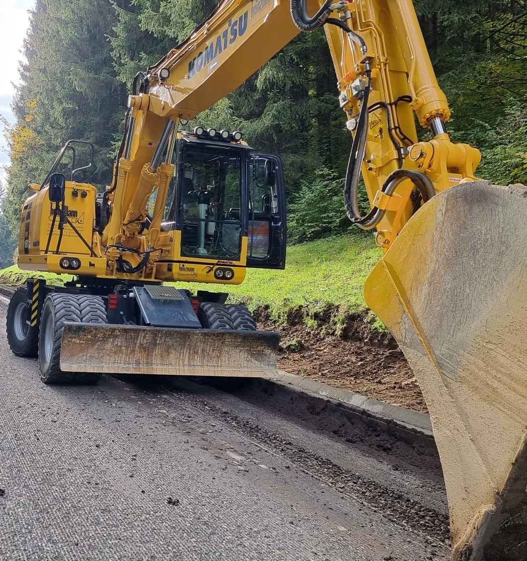 Bagger in Aktion Bauarbeiten